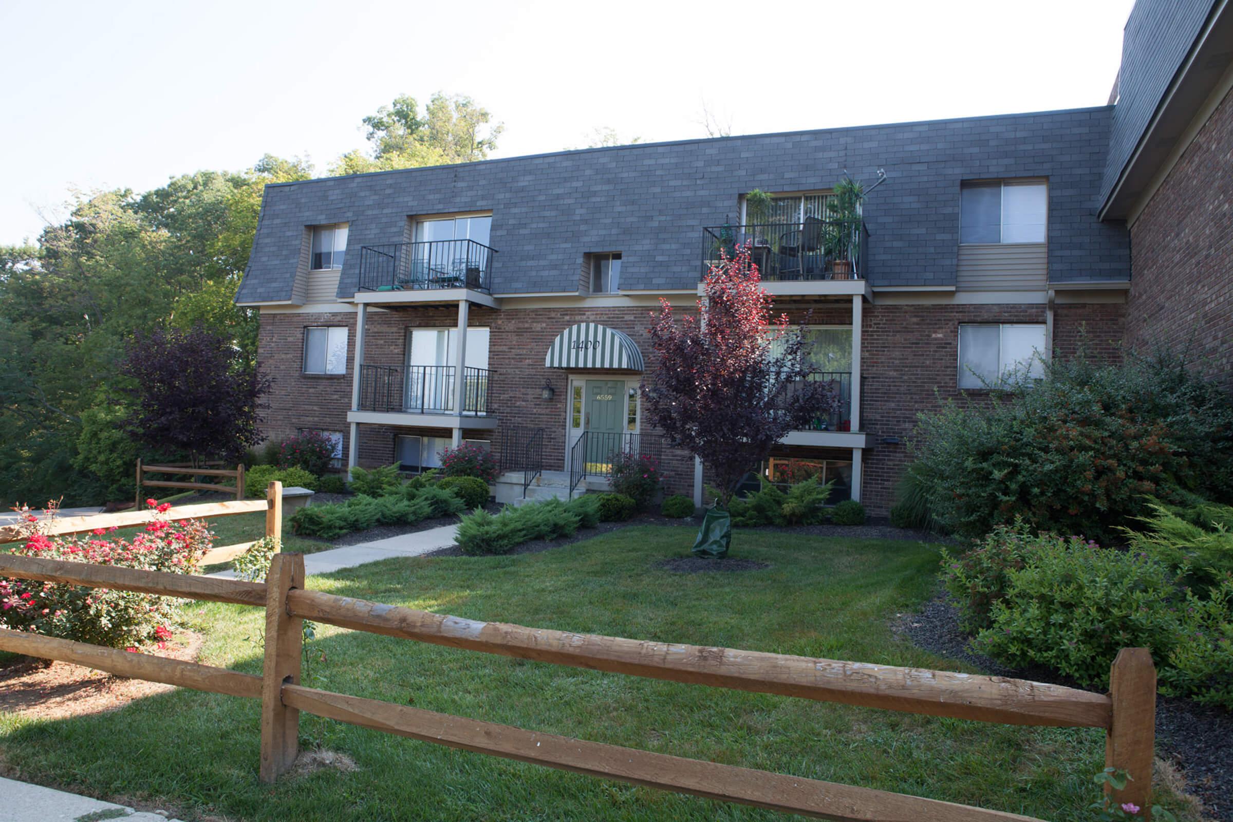 West Hills Apartments Photo Gallery